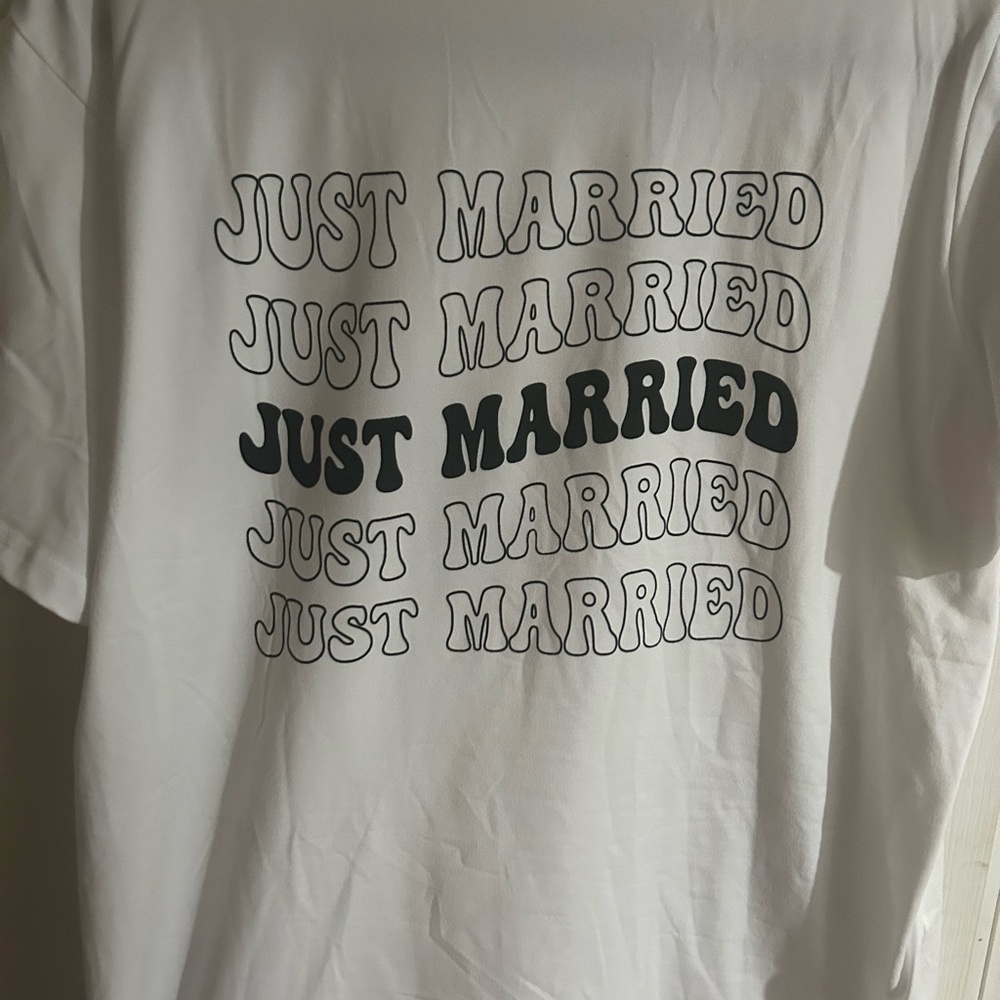 “Just Married” t-shirt